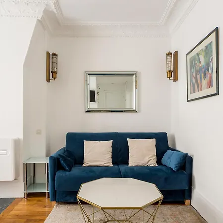Saint Paul Le Marais Charlemagne Apartment
