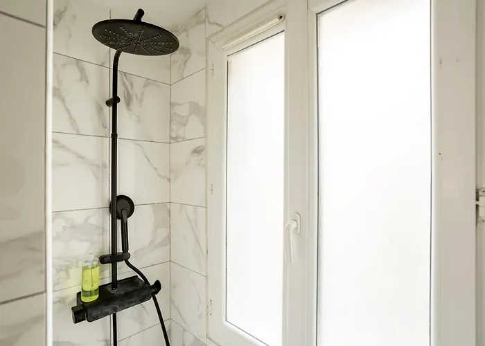 Saint Paul Le Marais Charlemagne Paris